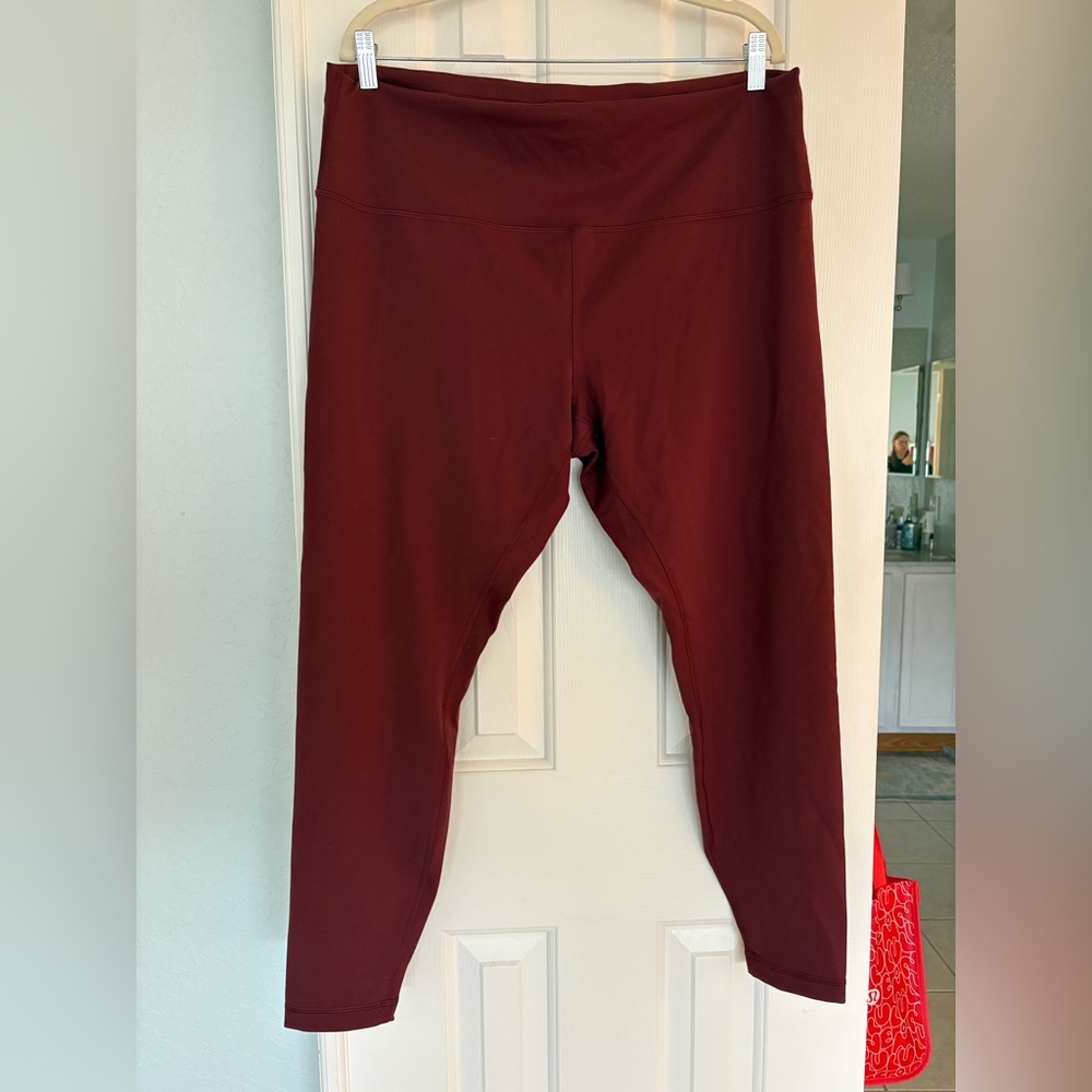 lululemon Wunder Train HR 28” leggings